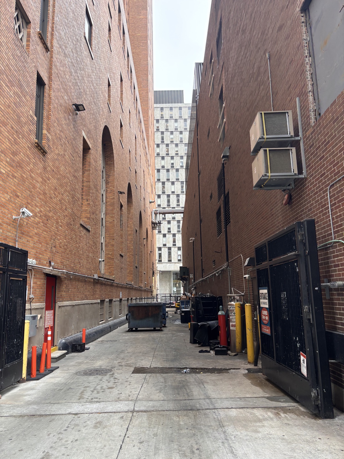 detroit-alley.jpeg