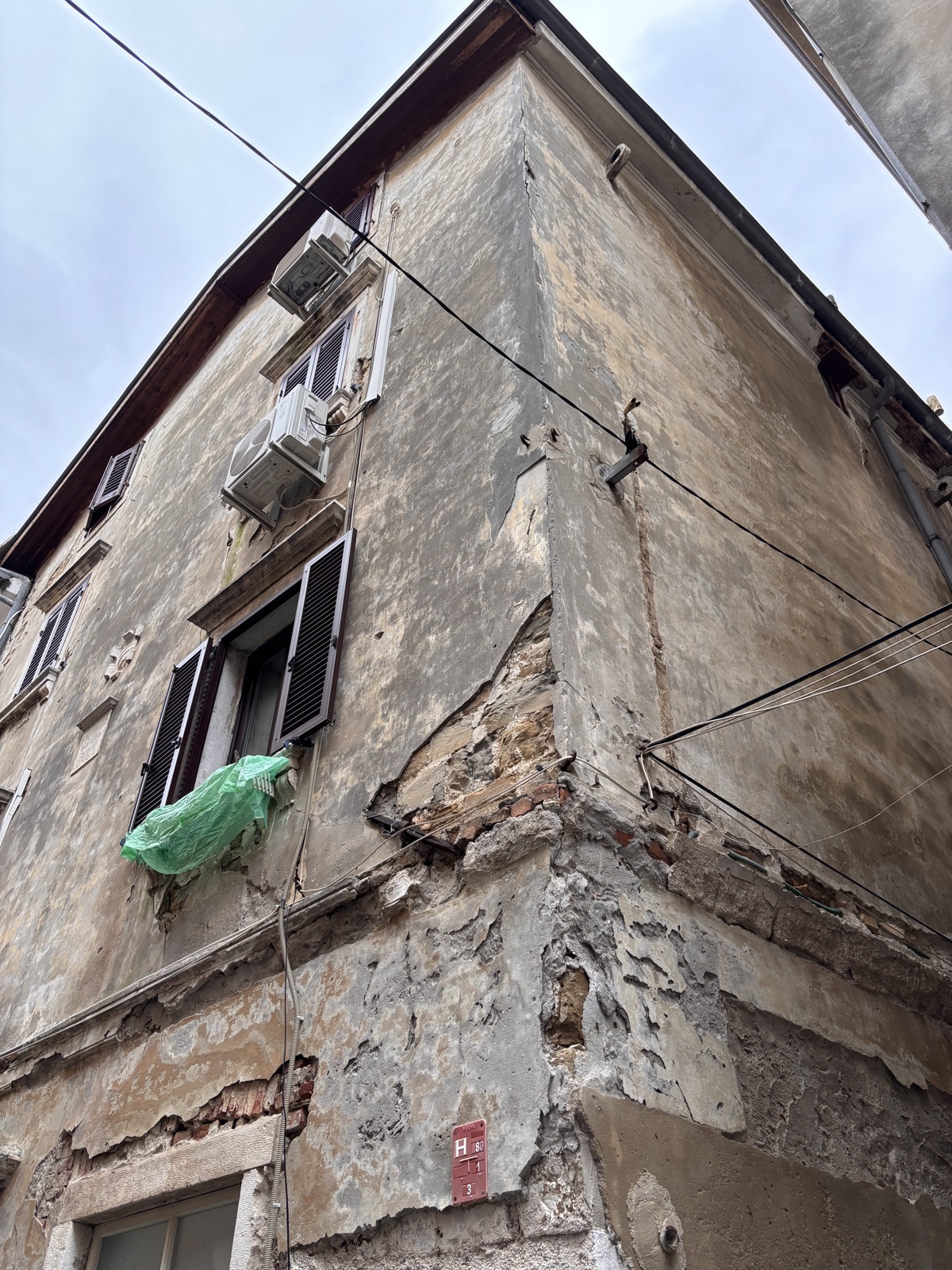 piran-building.jpeg